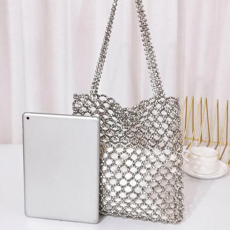 Vintage Acrylic Woven Shoulder Bags for Women 2023 Fashion and Luxury Hollow Out Beaded Braided Bag