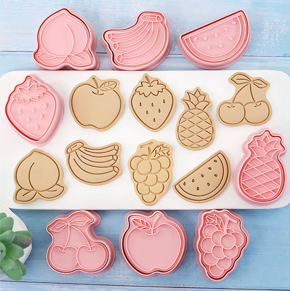 

8Pcs/set Cute Fruit Cartoon Cookie Cutters Plastic Pressable Biscuit Mold Fondant Cookie Stamp Kitchen Pastry Baking Tools