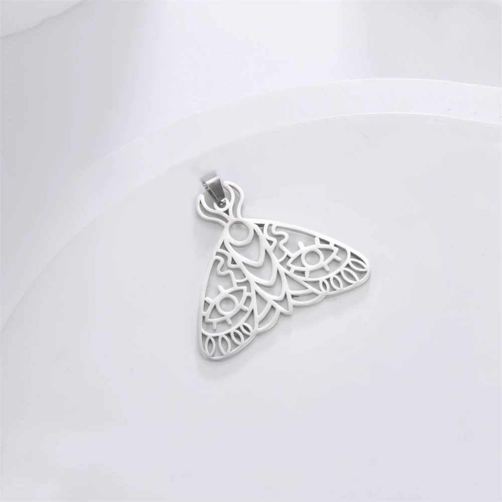 5pcs/Lot Wholesale Hollowed Moth Shaped Pendants Accessories Stainless Steel Diy Handmade Necklace Keychains Insect Charms