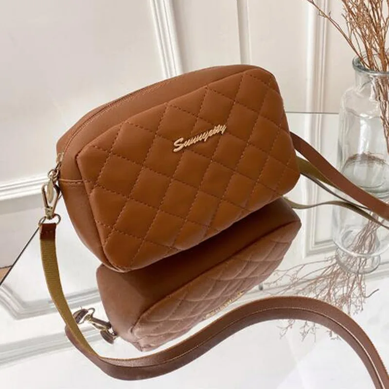 

2022 Tassel Small Messenger Bag For Women Trend Lingge Embroidery Camera Female Shoulder Bag Fashion Chain Ladies Crossbody Bags