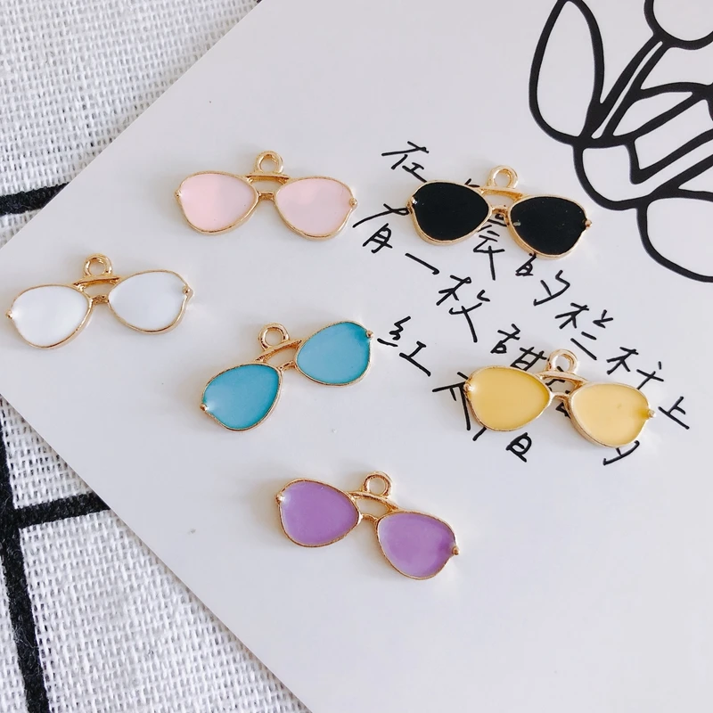 

100PCS Color Alloy Drip Oil Mini Glasses Pendant Cute Pendant Accessories Making Earrings Bracelets DIY New Jewelry