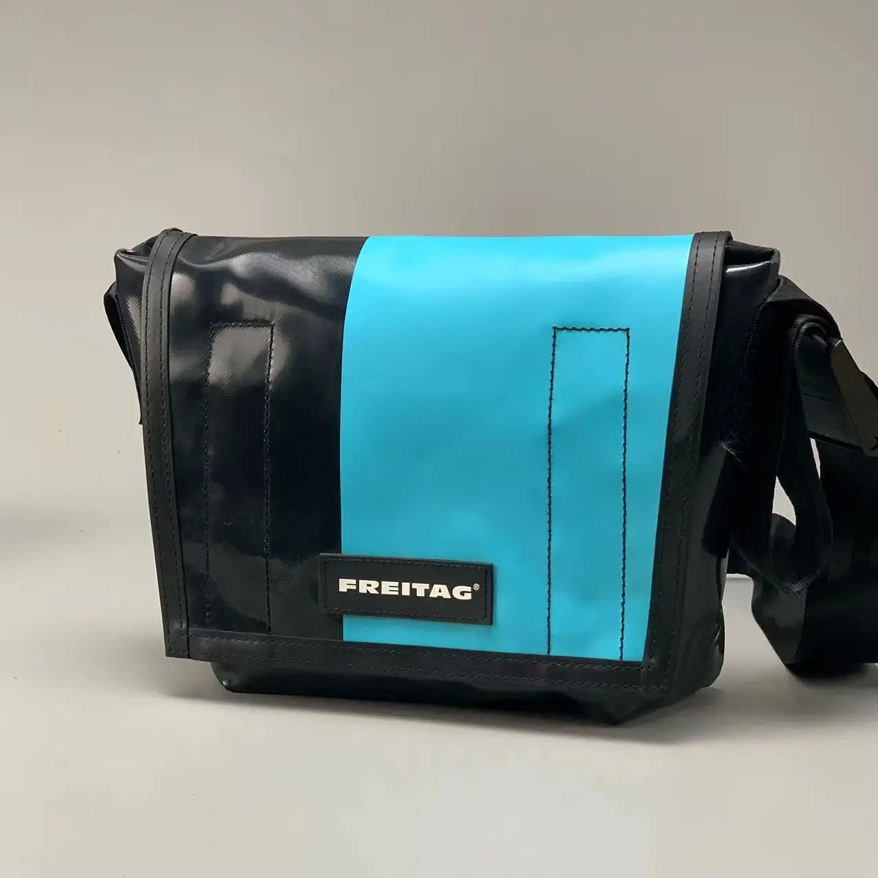 FREITAG F11 LASSIE Messenger Bag Backpack Switzerland Snvironmental Trend Bag Leisure Fashion Men And Women Outdoor Waterproof T