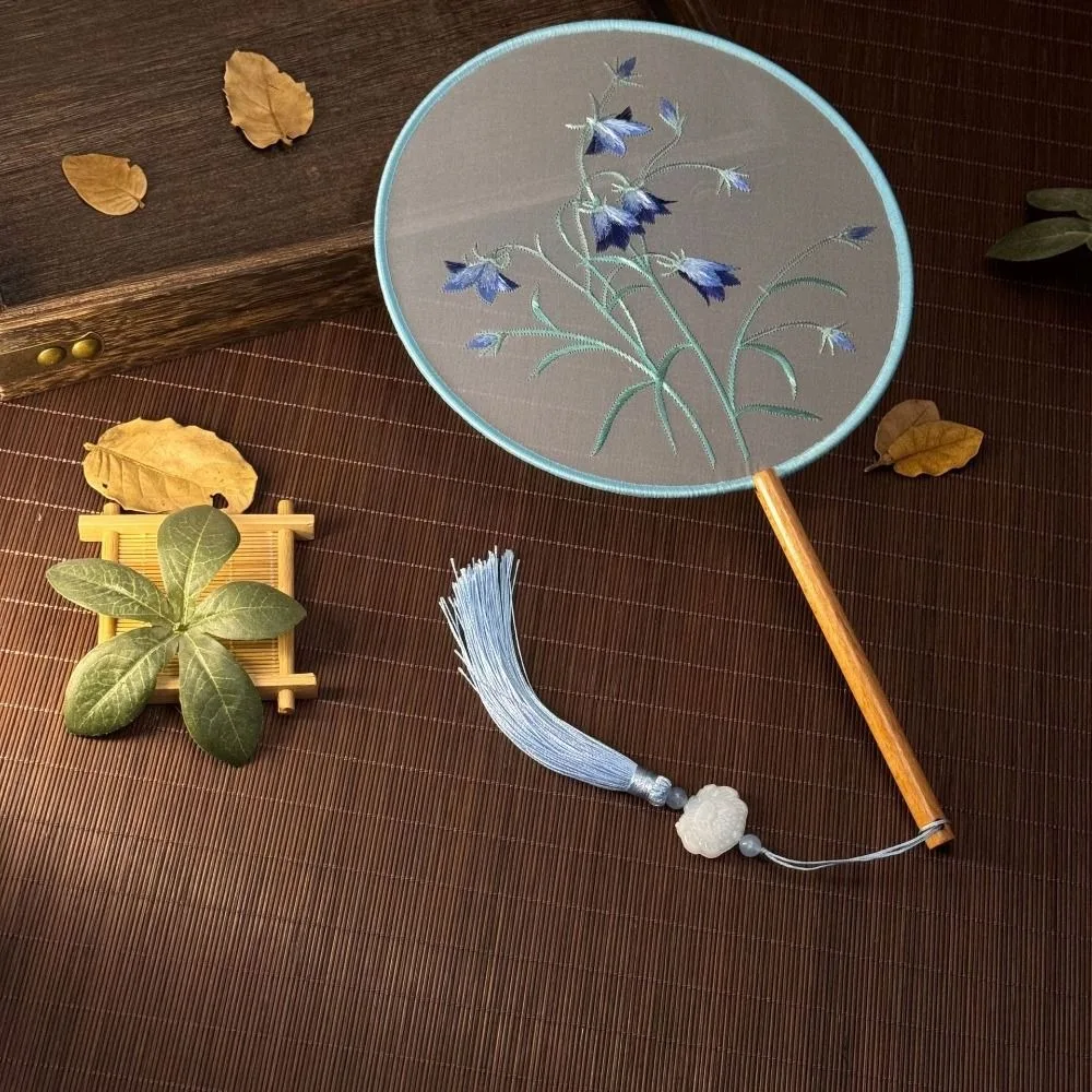 

Шелковый классический веер в китайском стиле