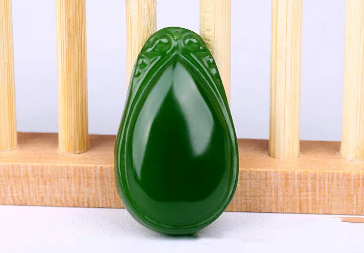 

Xinjiang Hetian Jade Jasper Drop-shaped Pendants Are Watertight Pendants for Men and Women