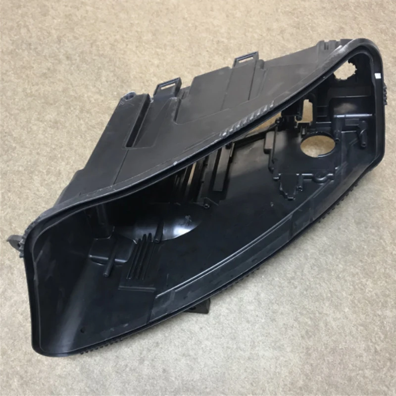 

Светильник вый черный абажур для audi A6 C6 2009-2011