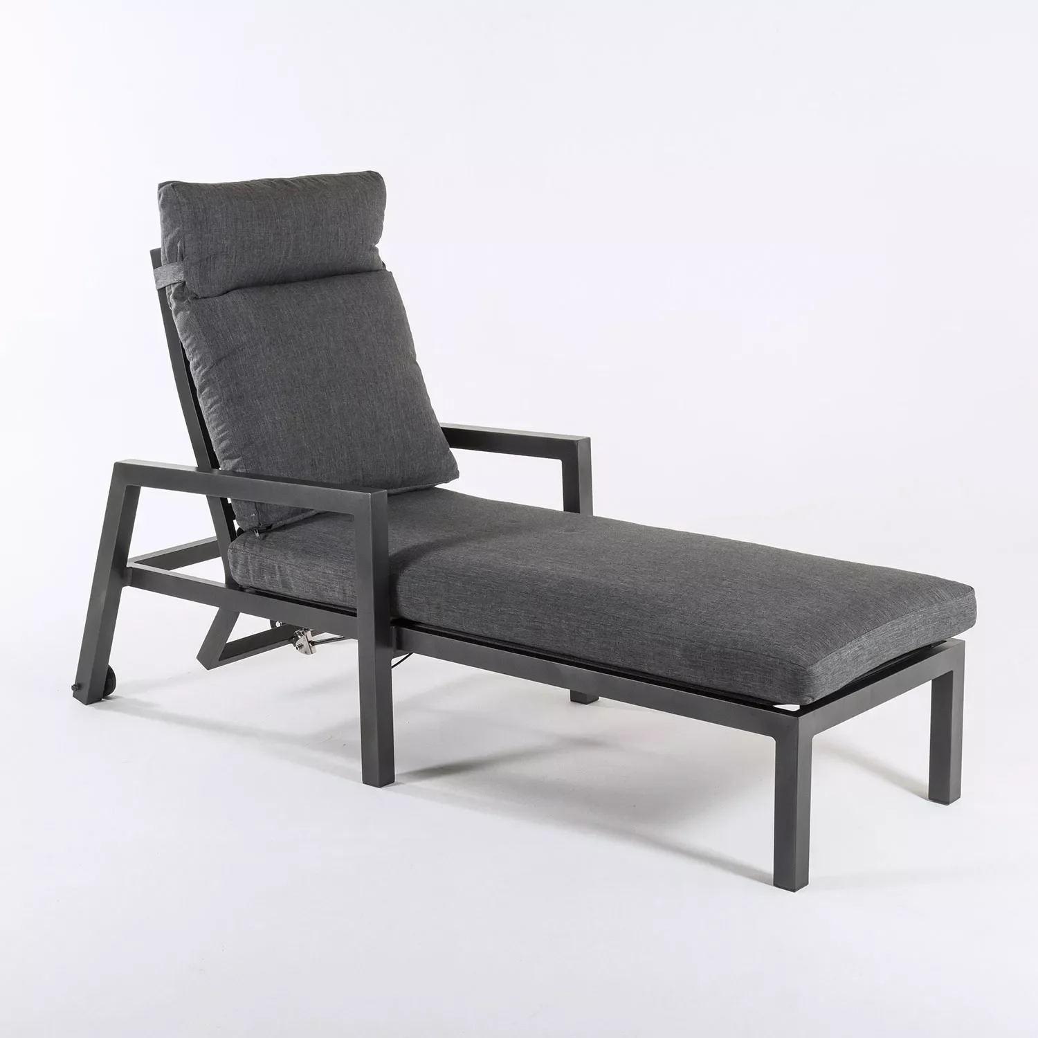 

Recliner garden lounger with wheels, anthracite aluminum, thick dark gray cushion, outdoor loungers, pool loungers, garden loung