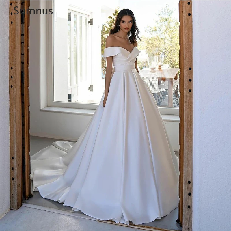 

Платье для невесты на завязках с бантом, с открытыми плечами