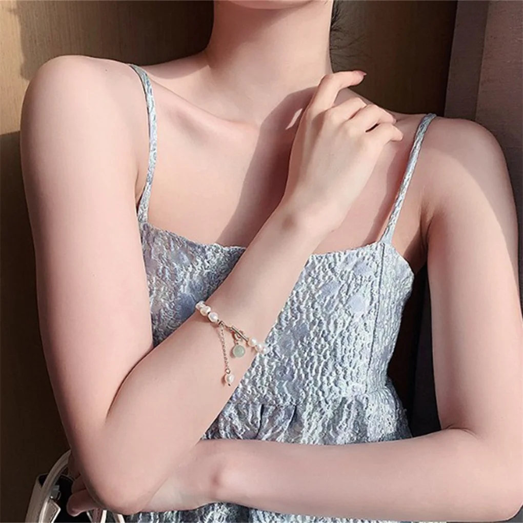 

Female Pearl Bracelet Fashion Elegant Jewellery Zircon Girlfriends Wife Gifts Bangle Dressing Up for Wedding Engagement