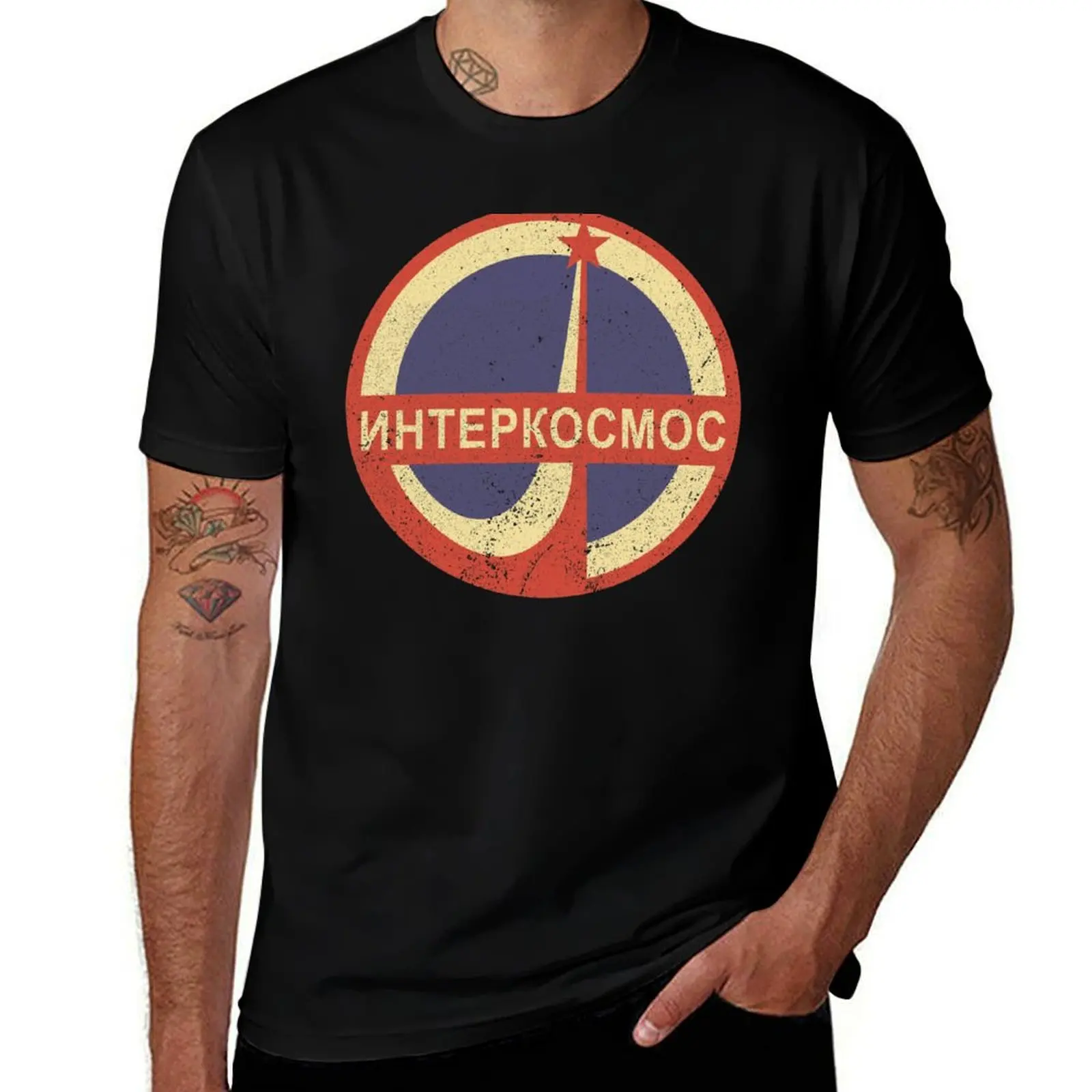 Фото Футболка Interkosmos (винтажная/с эффектом потертости) ультрамягкая, дышащая, с хорошей воздухопроницаемостью №1