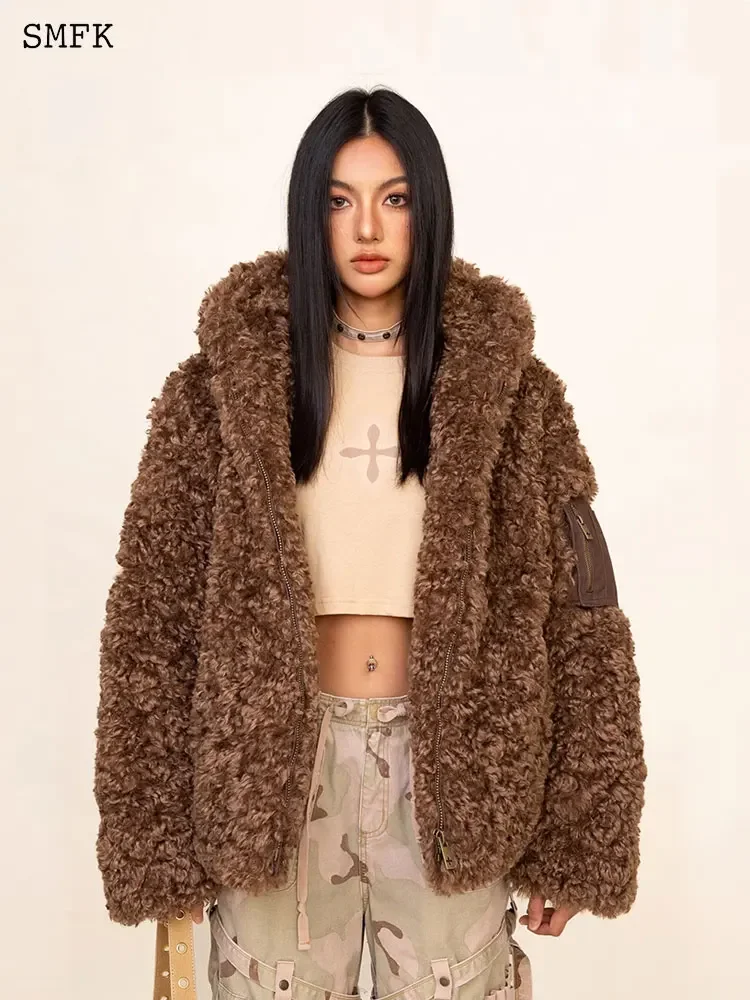 Рисунок 4 - Толстовка SMFK с капюшоном из меха Explorer