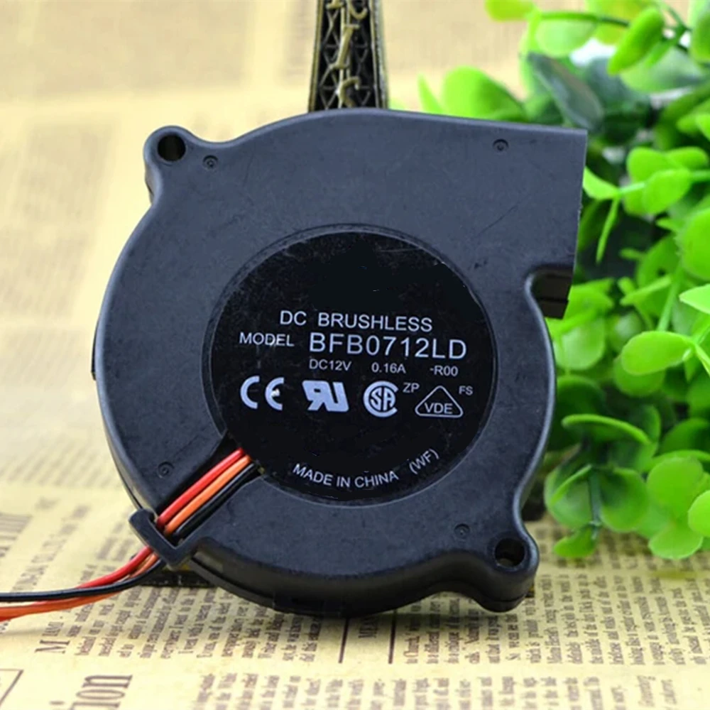 Вентилятор охлаждения BFB0712LD DC 12 В 0 16 А 7 см 7020 70x70x20 мм 3-проводной