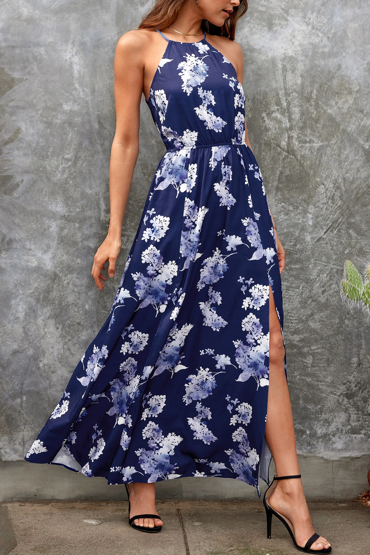

Женское длинное платье с лямкой на шее, элегантное богемное платье с разрезом сбоку, Повседневная пляжная одежда для отдыха, лето 2023