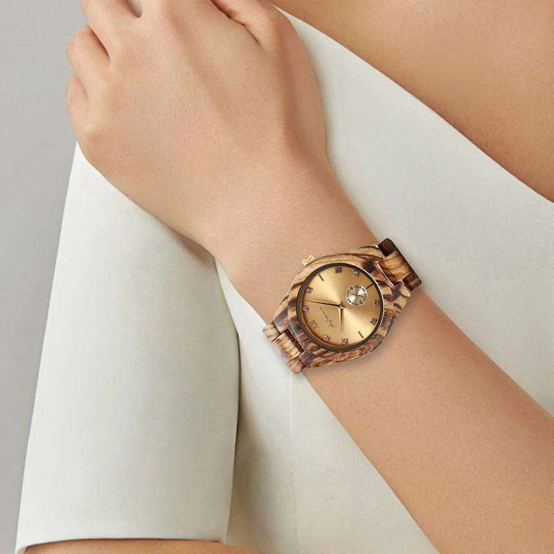 Рисунок 6 - Часы наручные женские кварцевые с хронографом