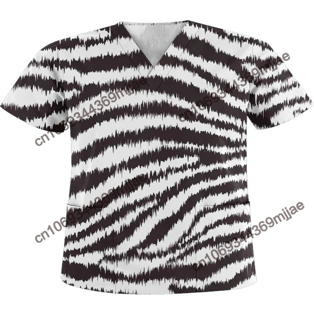 

Футболка женская с коротким рукавом и принтом Микки-Мауса