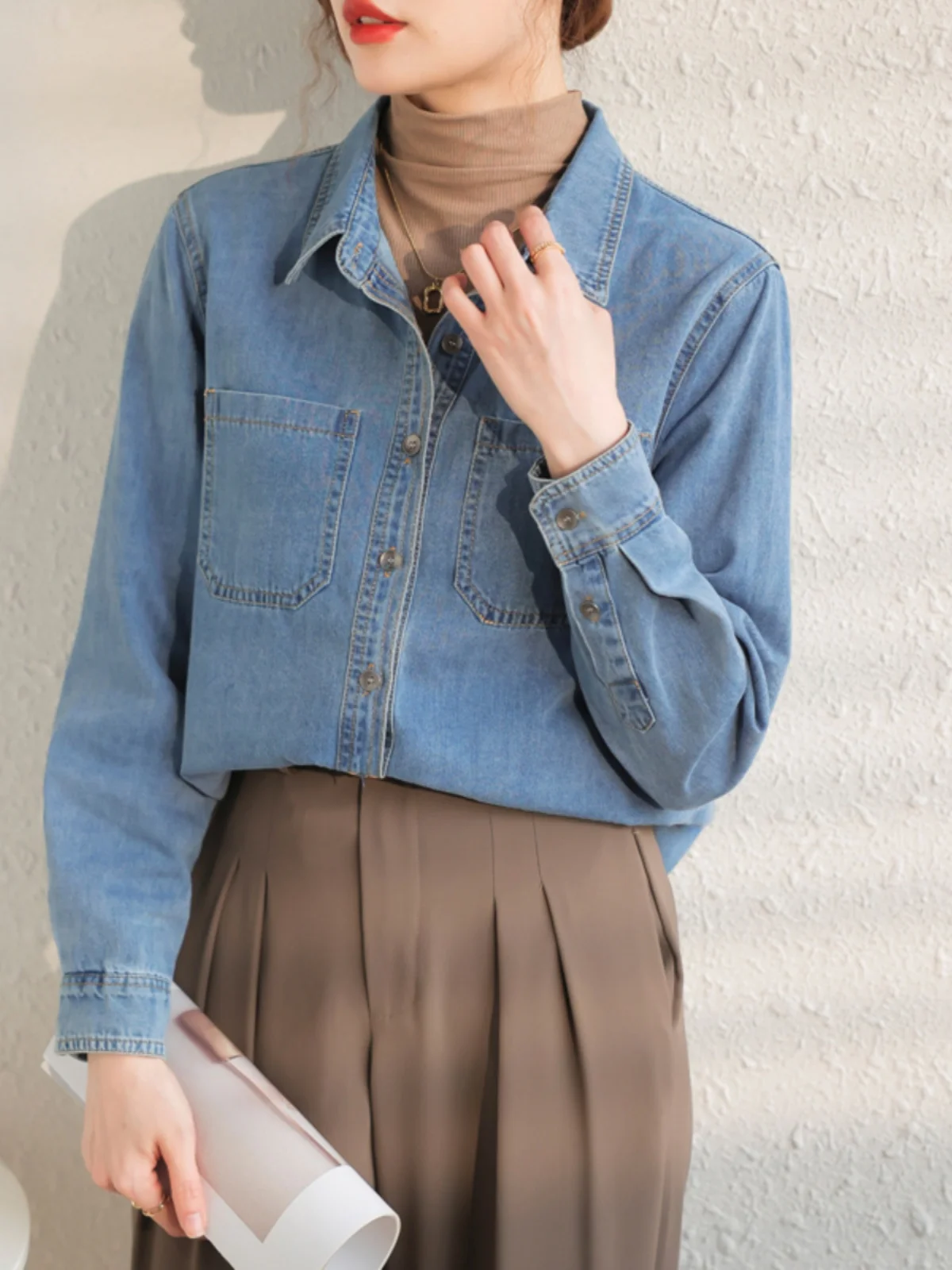 Мягкие джинсовые рубашки с потертыми плечами в стиле ретро женские осенне-зимние