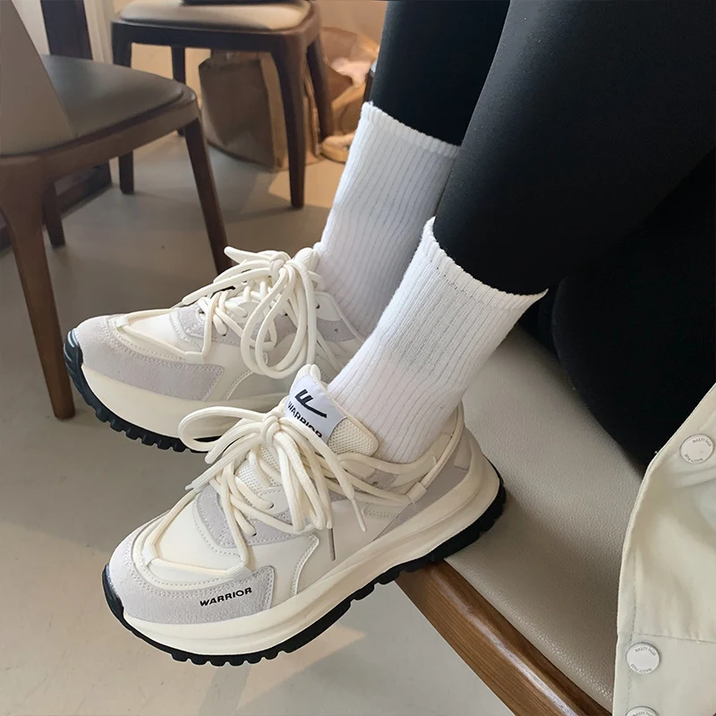 Женские кроссовки на шнуровке, на плоской вулканизированной подошве, удобная прогулочная обувь, модель J567, 2022