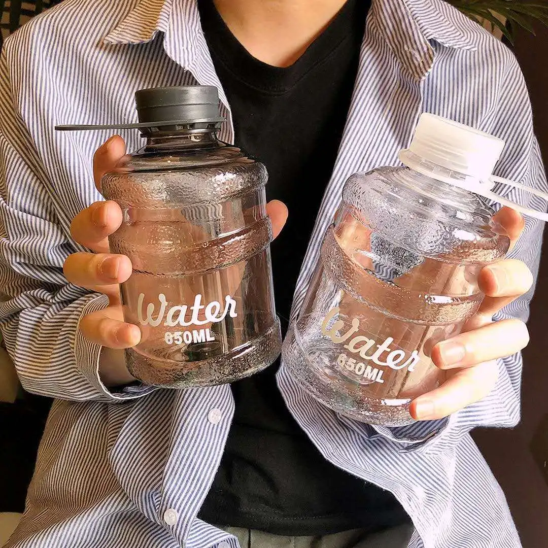 

Mini Water Bottles 650ml Cute Water Bucket Transparent Frosted Water Bottle Outdoor Drinkware Girls Water Shaker Children Cup