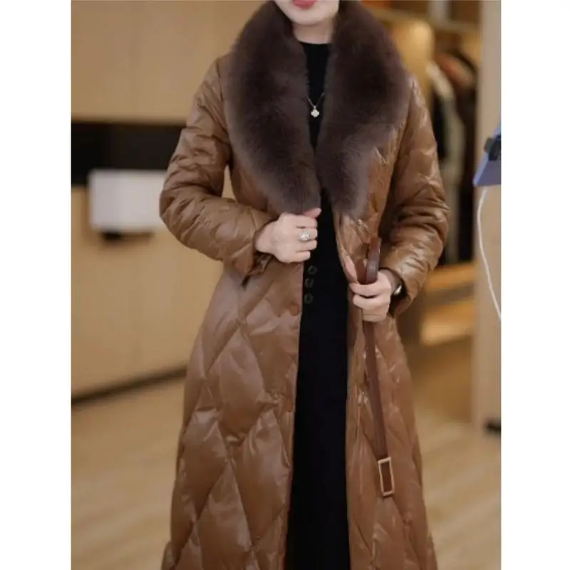 Модное желтое пальто с хлопковой подкладкой и большим меховым воротником для