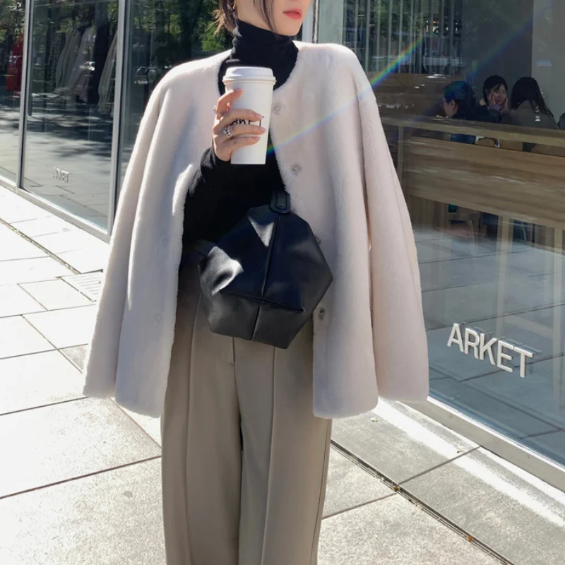 Рисунок 3 - Женская Модная дубленка из овечьей шерсти