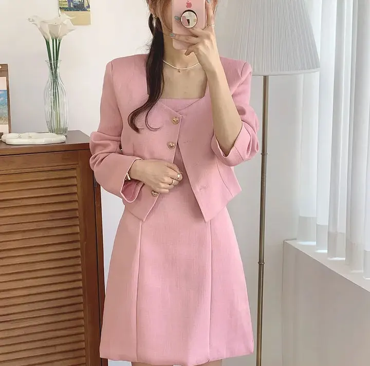 Early Spring New Fujia Qianjin Graceful Short s Suspender Skirt Small Office Commuter Two-piece Set