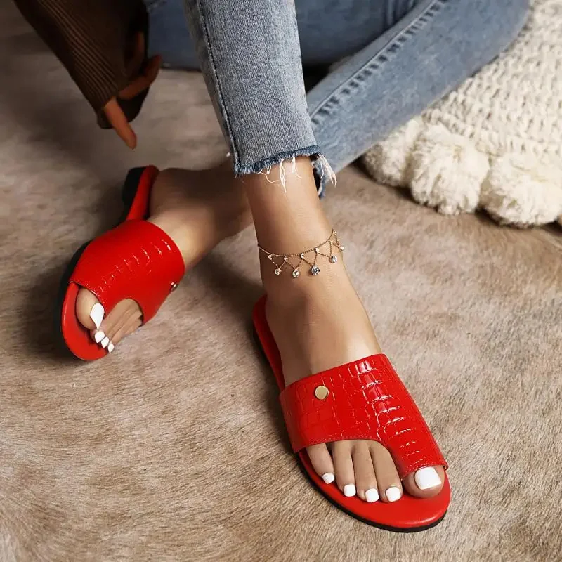 

Женские шлепанцы на плоской подошве, красные Модные Простые сандалии с узором под камень, Уличная обувь, лето