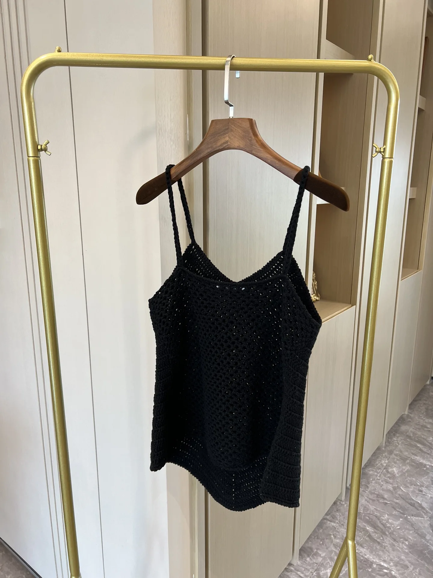 

2022 new women fashion sleeveless sexy openwork suspender sweater 0703