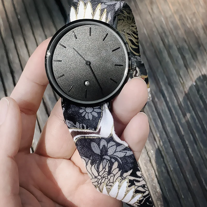 

2022 Enmex Стильные наручные часы с календарем на хлопковом ремешке, модные китайские стильные мужские кварцевые часы