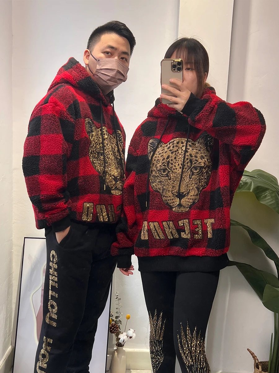 

Thicken Cashmere Sweatshirt 2022 New Winter Fashion Red Plaid Hooded Pullovers Domineering Panther Hot Drill Lovers Hoodie Tops
