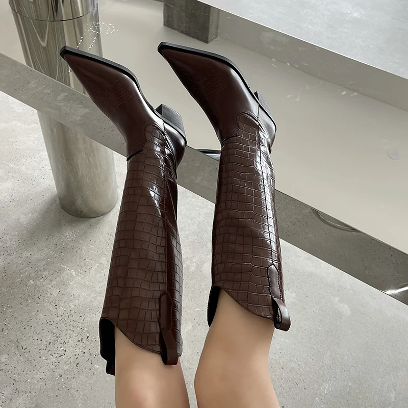 

Pointed Toe Women Knee High Boots Black/White/Brown Western Snake Printed Mid Heels Fashion Winter Boots Woman 2022