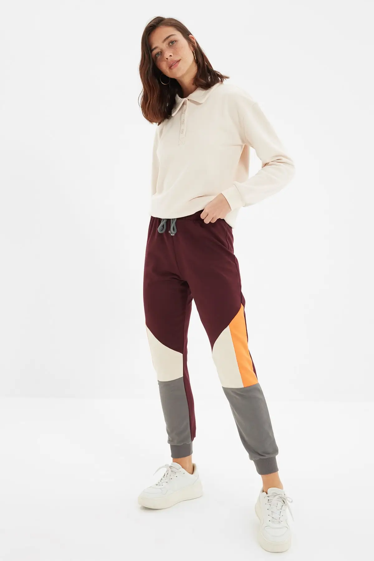 

Knitted Slim Sweatpants TWOSS20EA0031