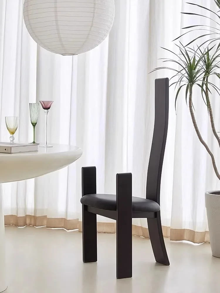 Предварительно любимый стул с высокой спинкой дизайнерский одинарный