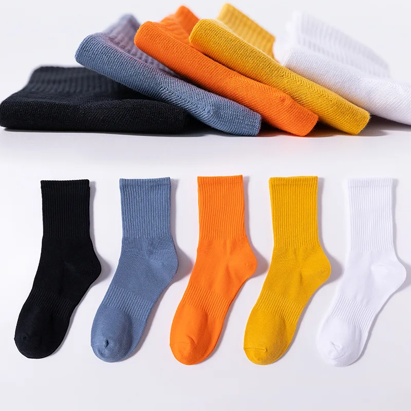 Men's socks autumn and winter solid color socks black white cotton casual sweat absorbent breathable sports cotton socks