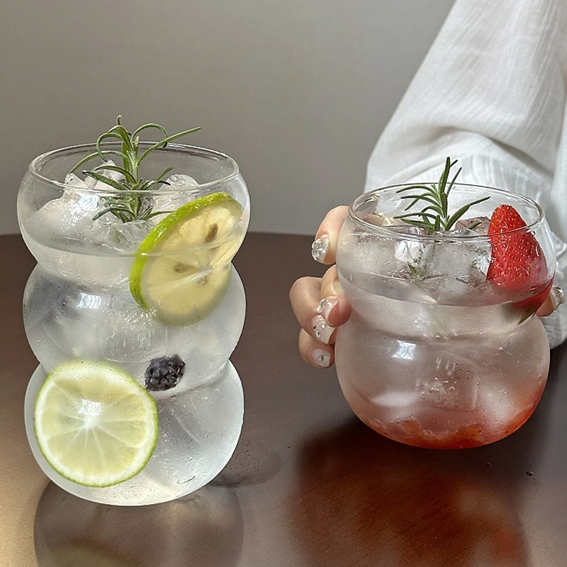 Стеклянная чашка из гофрированного стекла