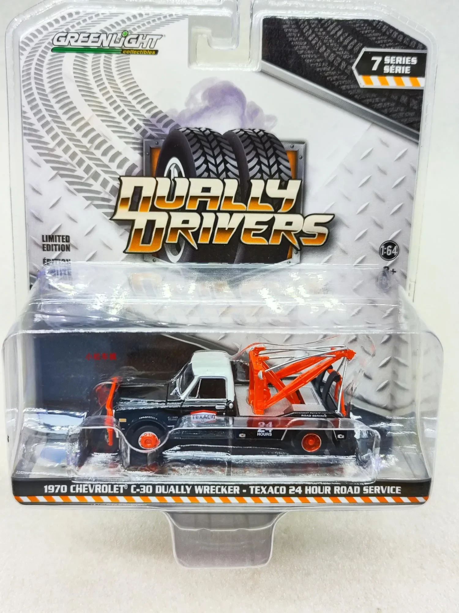 1:64 1970 C-30 Dually — автомобиль для очистки препятствий Texaco Chevrolet Коллекция моделей