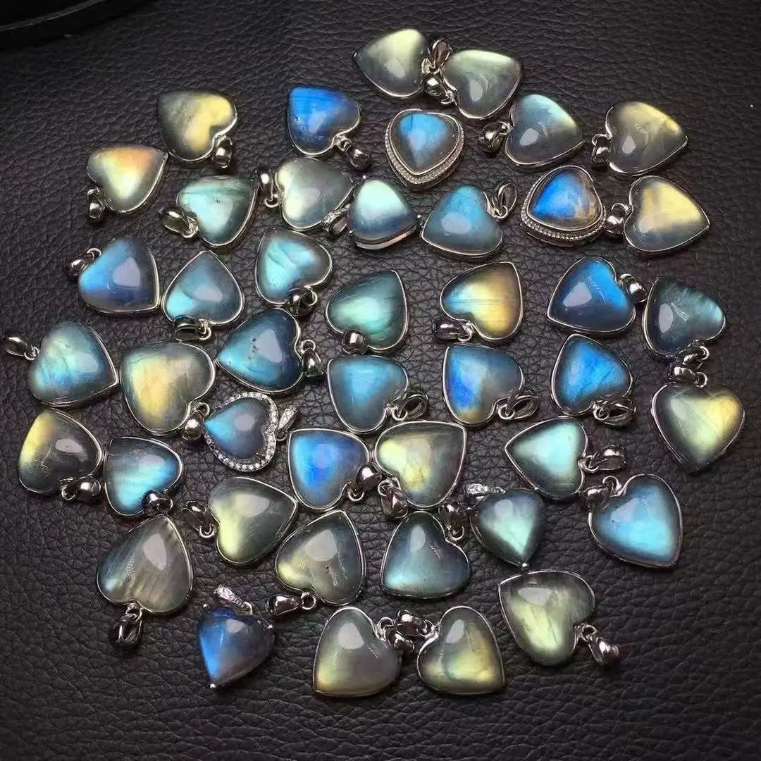 Цельный кулон в форме сердца из серебра 925 пробы с инкрустацией натурального