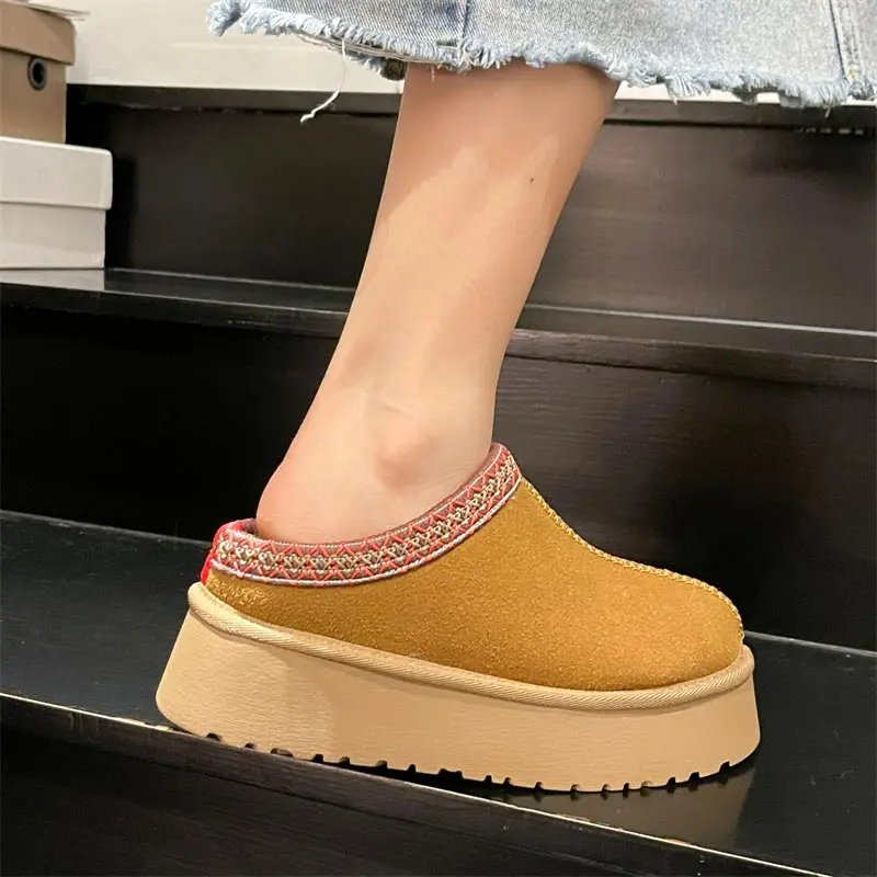 

Кроссовки женские без шнуровки, на среднем каблуке