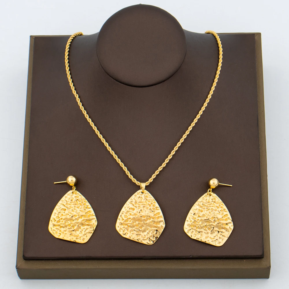 

Ladies Necklace Earrings Jewelry Set Unusual Design Pendant Necklace for Party 18k Gold Plated Drop Earrings Birthday Engagement