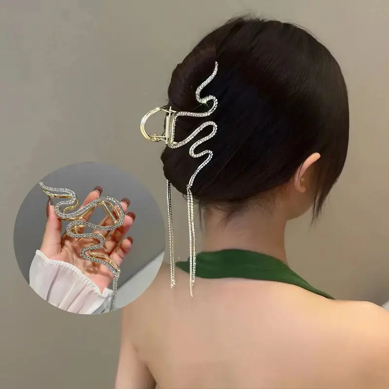 

2022 New Korean Metal Long Tassel Gripping Clip Hair Claw For Women Full Rhinestones Hair Clip Barrette Hairpin Hair Accessories