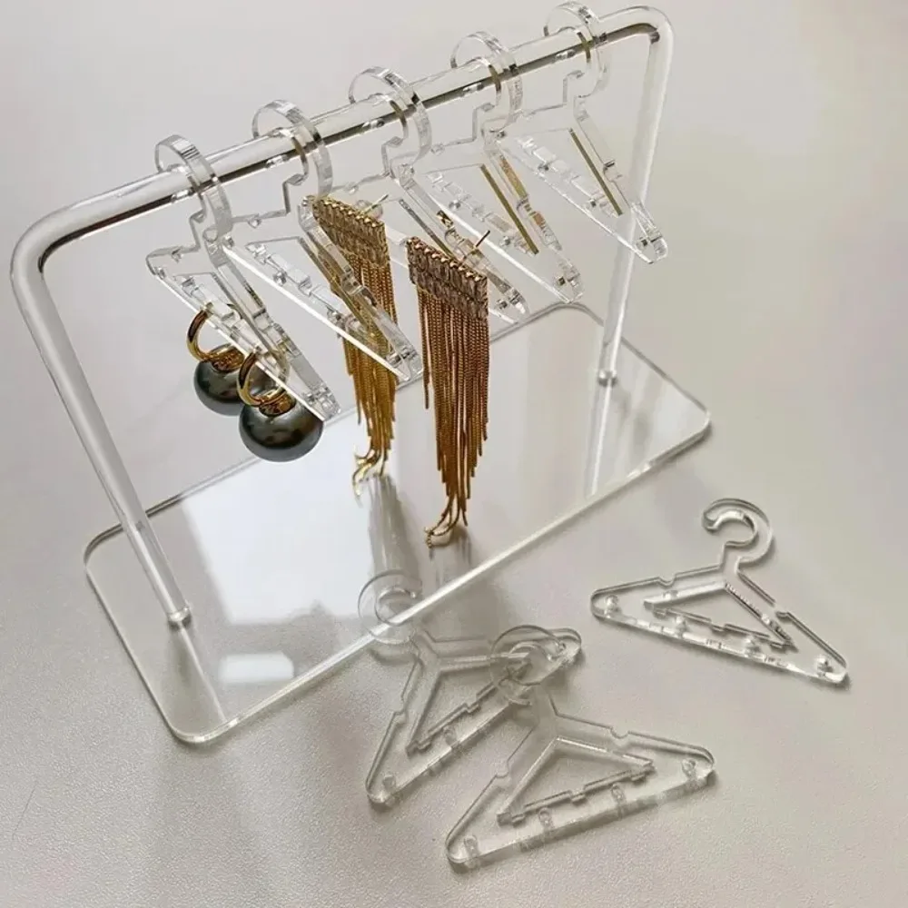 Пластиковые держатели для украшений