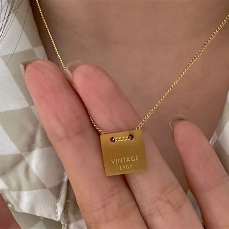 

Titanium With 18K Vintage Letter Pendant Necklaces Women Jewelry Punk Designer Runway Rare Simply Gown Boho Top Japan Korean