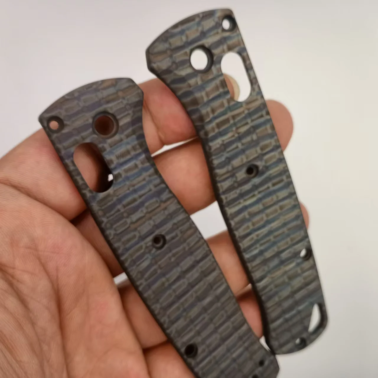 1 пара горящих титановых весов с ручкой и рисунком тигра для Benchmade Bugout 535