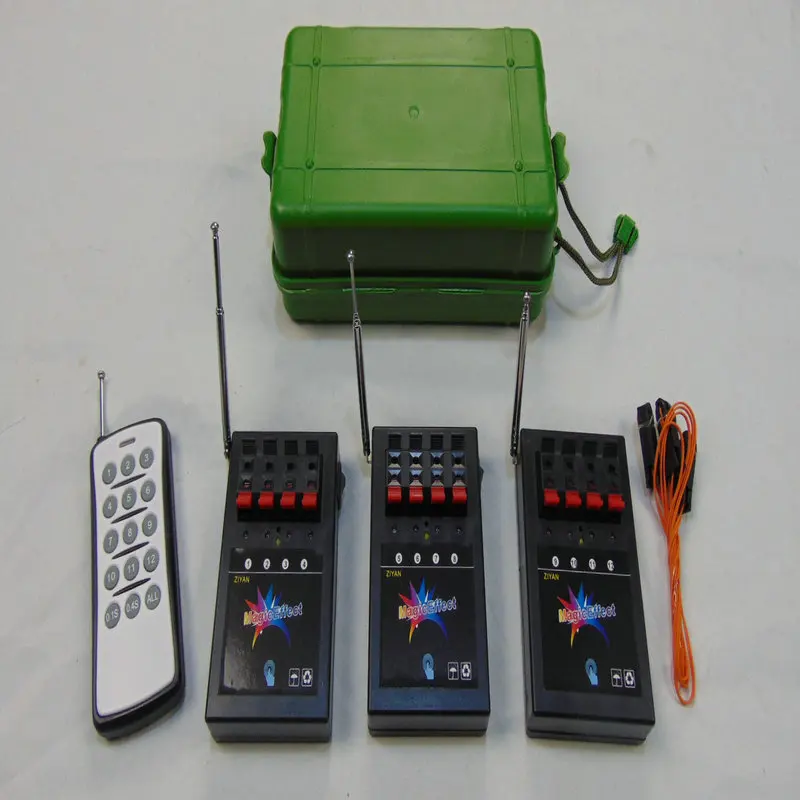 

Cold Firework Ignition Machine Wireless Remote Pyrotechnics 12 Cues Receiver Stage Equipment Fountain System 1case 4Base Firing