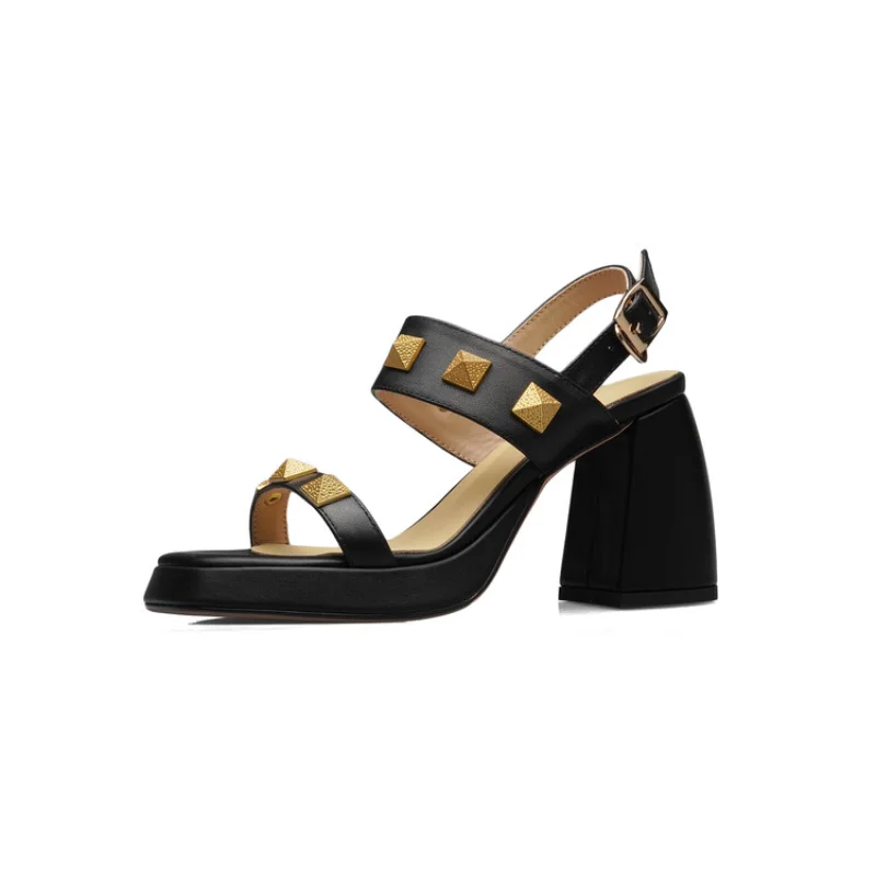 2023 Explosive Leather Sexy Fashion Comfortable Waterproof Platform High Heel Rivet Sandals D582