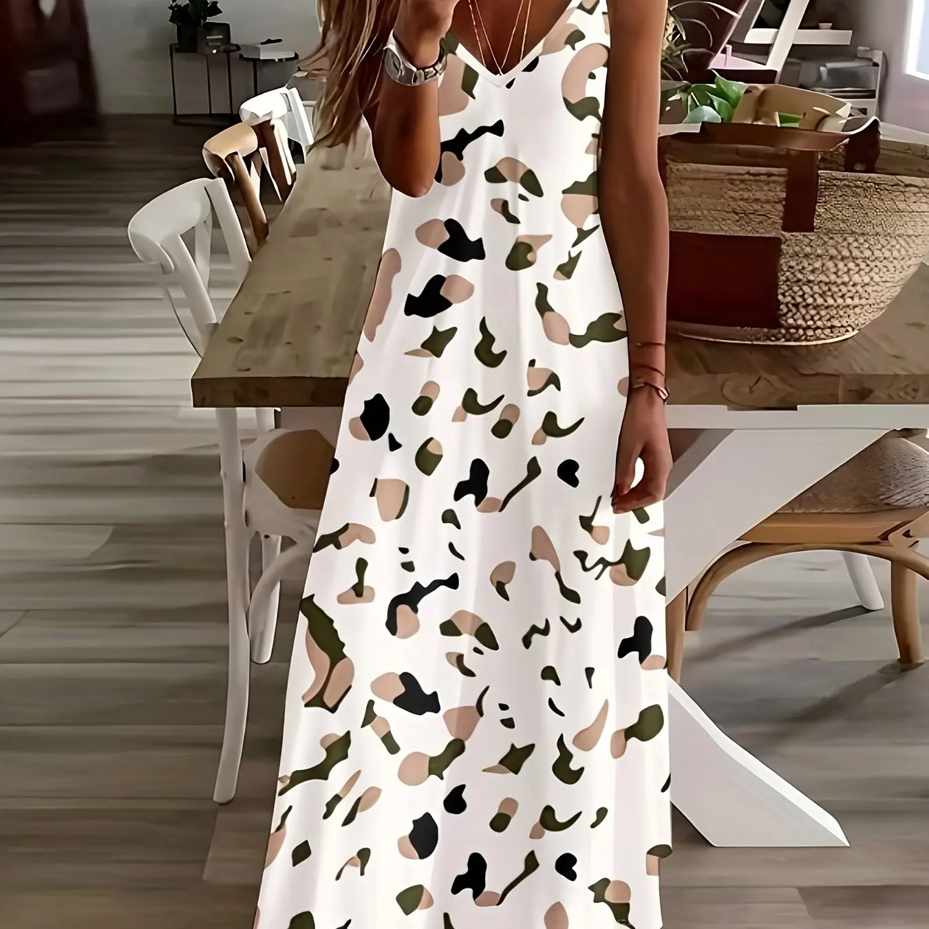 Женская длинная юбка с цветочным принтом и V-образным вырезом