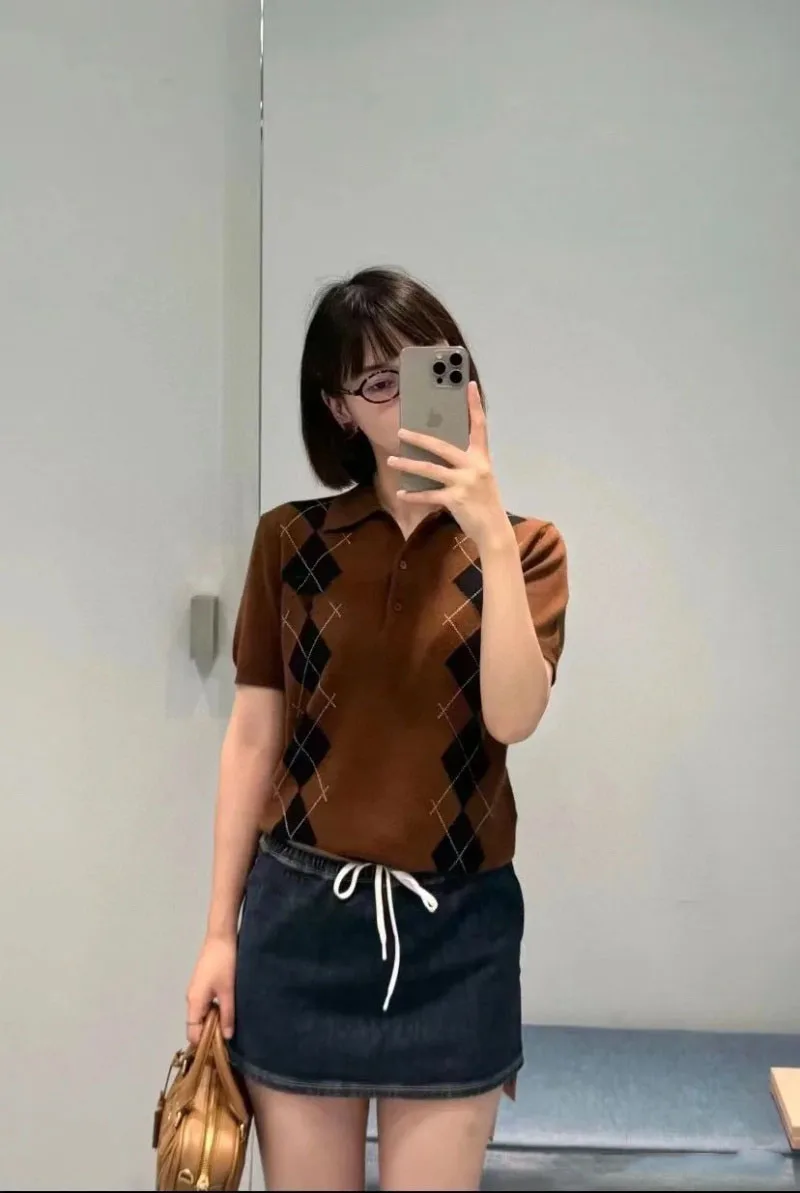 Модный женский свитер в студенческом стиле изысканный Молодежный и энергичный