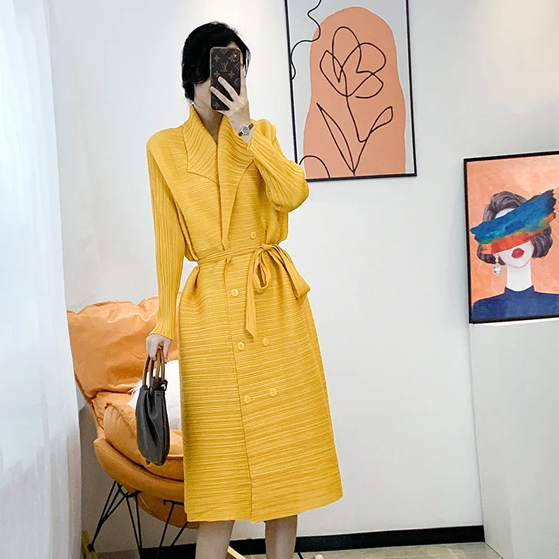 

New women's V-neck party lace-up dress for Spring 2023 Miyak fold Fashion loose large size long sleeve medium length trench coat