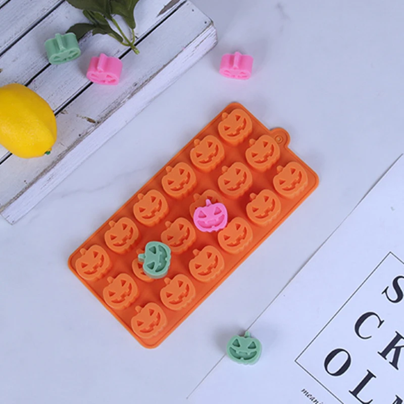 

18 Holes Halloween Pumpkin Silicone Mold Pumpkin Baking Mold DIY Thanksgiving Chocolate Gummies Candy Cake Decoration Cake Stand