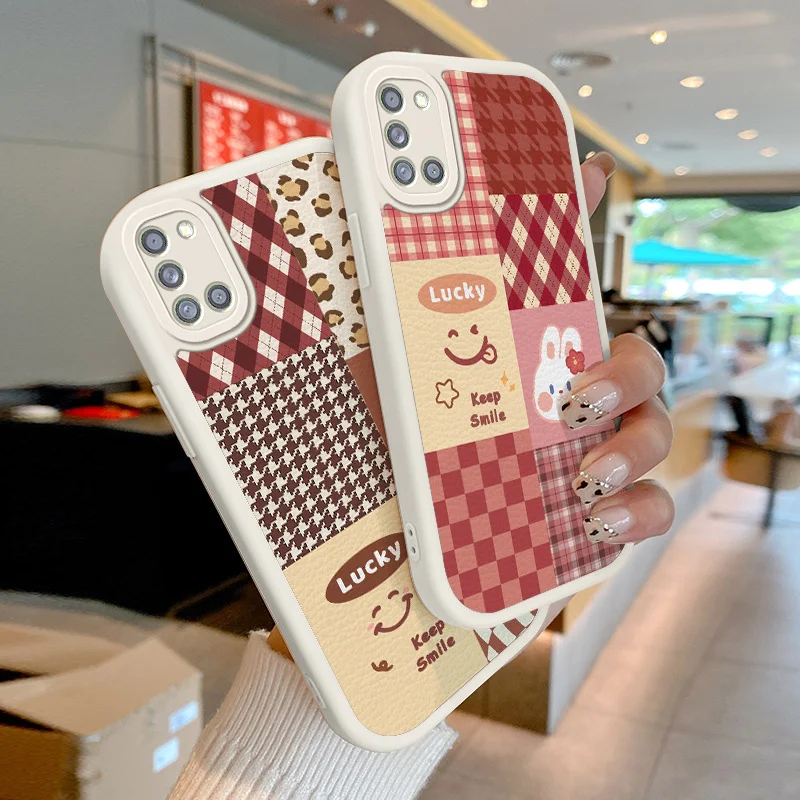 

Lovely rabbit Case for Samsung Galaxy A30S A31 A32 A33 A50 A50S A51 4G 5G UW A52 A52S A53 A70 A71 A72 A73 M32 5G Splice Grid