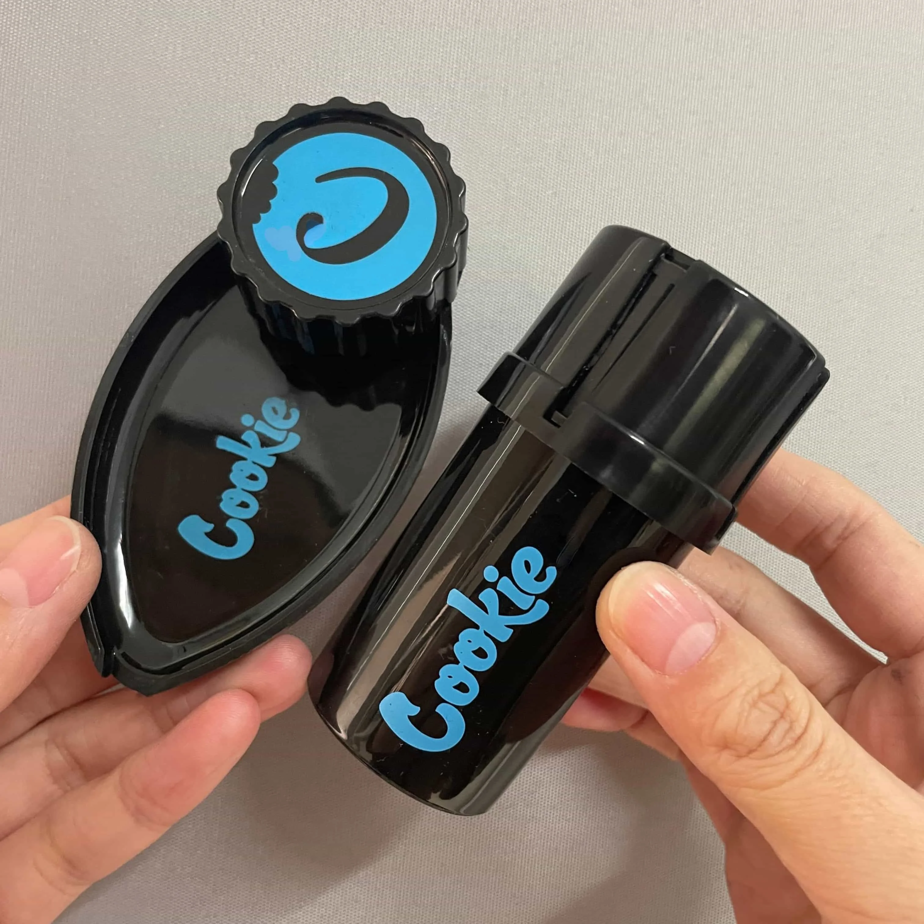 Herb Grinder with Mini Tray And Storage Container With Built in | Дом и сад