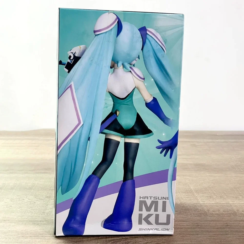 Фото В наличии: Оригинальная коллекционная фигурка SEGA Shinkansen Henkei Robo Shinkalion Hatsune Miku в костюме пилота, 20 см, модель LPM №5